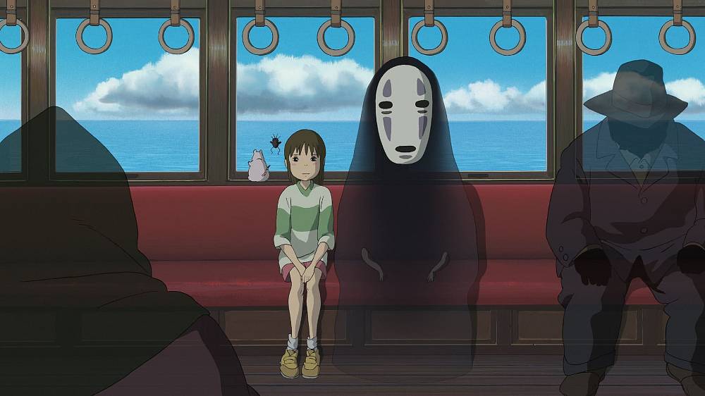 Cesta do fantazie (2001), Desetiletá Chihiro je obyčejná japonská holčička. Když se se svými rodiči vydává poprvé do nového bydliště, jejich auto zabloudí na opuštěnou lesní cestu, vedoucí k záhadnému tunelu. Chihiro i její rodiče se vydají dovnitř a objeví cosi, co považují za opuštěný lunapark. Rodiče podlehnou lákavé nabídce občerstvení v opuštěných stáncích, ale záhy se promění ve vepře. Chihiro se snaží najít pomoc a narazí na tajuplného chlapce jménem Haku. Ten ji seznámí s duchy, kteří v noci lunapark obývají a najde jí zaměstnání u Yubaby, staré čarodějnice s malým tělem a velkou hlavou, která provozuje obrovské lázně, kam si chodí odpočinout milióny pozemských bohů a jiných fantastických bytostí. Zde se skrývá jediná možnost, jak může Chihiro zrušit zakletí svých rodičů a vrátit se do lidského světa.