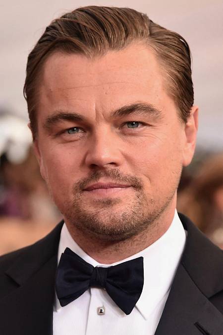 Leonardo DiCaprio: "Život umí být pěkně jednotvárný. Herectví je jako prožívání mnoha životů. Když natáčíte film, podíváte se na různá místa, stanete se členy odlišných kultur, zjistíte, jak žijí jiní lidé, a snažíte se to dál zprostředkovat tak dobře, jak je ve vašich silách. Člověku to umí náramně otevřít oči. Proto herectví miluju."


