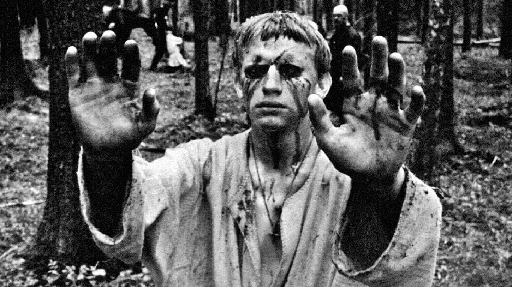 Andrej Rublev, sovětské drama z roku 1966 je historický životopisný film od režiséra Andreje Tarkovského, na jehož scénáři se podílel také Andrej Končalovskij. Snímek, který je volně inspirován životem Andreje Rubleva, slavného ruského malíře ikon z patnáctého století, usiluje o vykreslení realistického portrétu středověkého Ruska. Tarkovskij se v něm snaží představit umělce jako historickou postavu a křesťanství jako axiom ruské historické identity v bouřlivém období ruských dějin, jež nakonec vyústilo v nástup carského režimu. Film pokrývá témata, jako jsou umělecká svoboda, náboženství, politická nejednoznačnost, sebevzdělávání a nezničitelná tvořivá energie v rámci represivního režimu. Kvůli nim byl v oficiálně ateistickém a autoritářském Sovětském svazu po dvě desetiletí cenzurován.