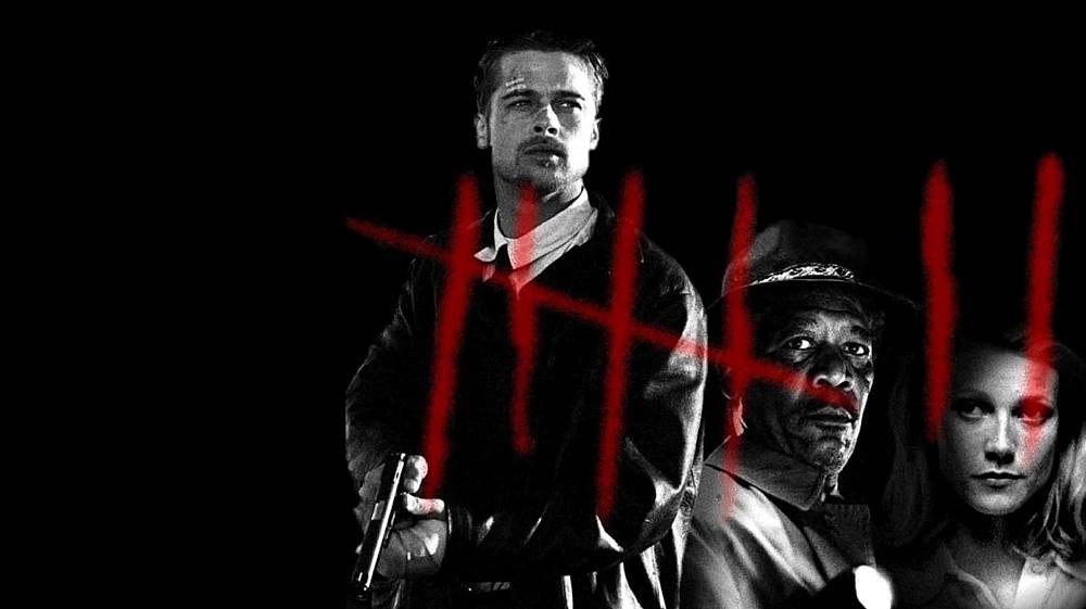 Sedm. Dva policisté (Brad Pitt a Morgan Freeman) jsou na stopě geniálního vraha, zodpovědného za sérii děsivých vražd, jejichž oběti spojuje sedm smrtelných hříchů. V jedné z rolí tohoto kvalitního trhilleru, zasazeného do temného města nasáklého bolestí a zkázou, uvidíte také Gwyneth Paltrow. David Fincher (Klub rváčů, Zodiac, Podivuhodný případ Benjamina Buttona) s dokonalou znalostí našich nejhlubších obav pevně svírá otěže akce – fyzické, psychické i spirituální – neodvratně směřující k rozuzlení, které do hloubi otřese i tou nejzatvrzelejší duší.