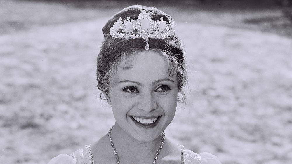 Připomeňte si nezapomenutelné tváře pohádkových princezen. Pojďme se na ně podívat.