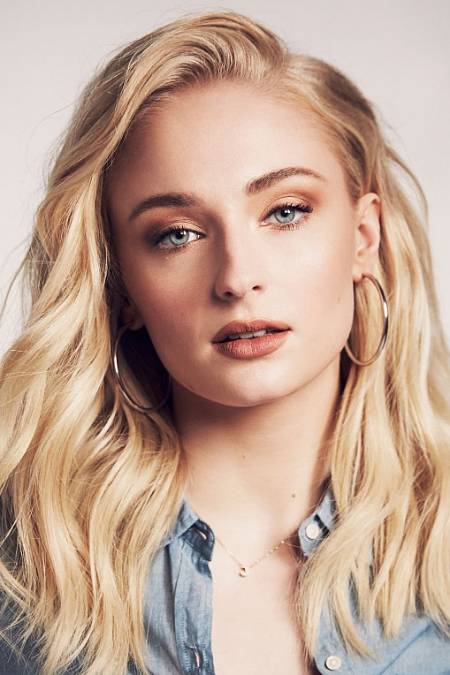 Sophie Belinda Jonas (rozená Turnerová; narozena 21. února 1996) je anglická herečka. Herecky debutovala rolí Sansy Stark v epickém fantasy televizním seriálu HBO Hra o trůny (2011-2019), za kterou získala v roce 2019 nominaci na cenu Primetime Emmy za vynikající ženský herecký výkon ve vedlejší roli v dramatickém seriálu.
Turnerová se objevila v televizním filmu Třináctý příběh (2013) a debutovala ve filmu Another Me (2013). Zahrála si v akční komedii Sotva na smrt (2015) a ztvárnila mladou Jean Grey / Phoenix ve filmové sérii X-Men (2016-2019).
