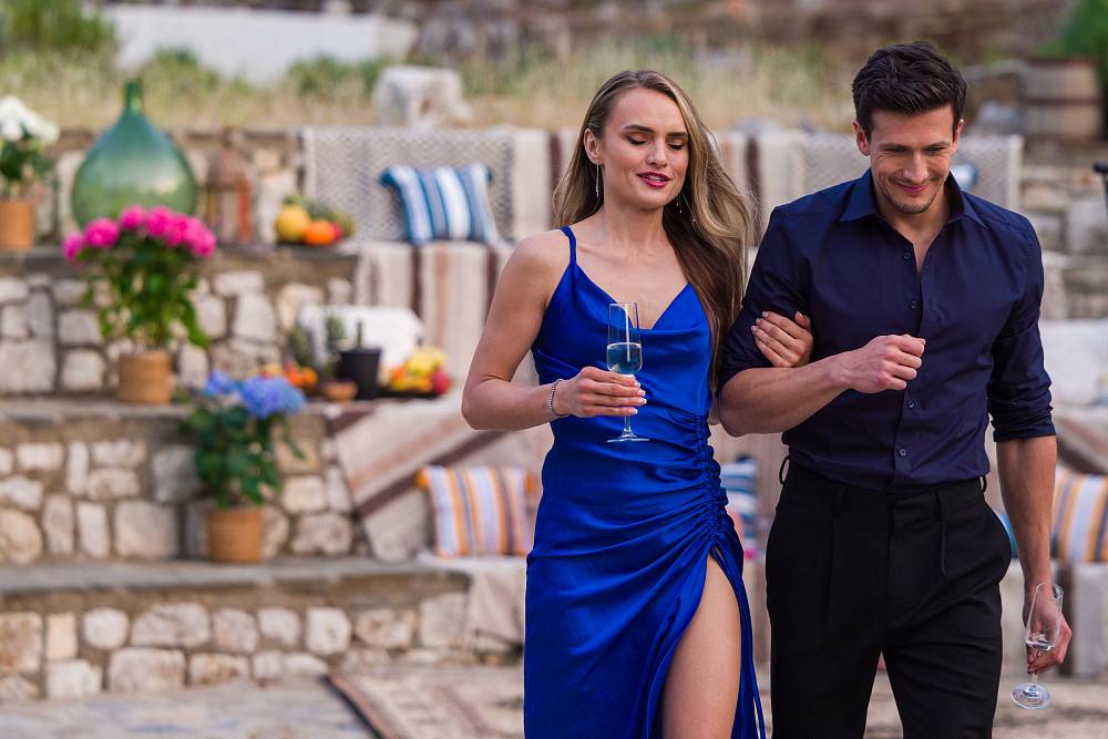 Bachelor Česko aneb Válka růží pokračuje: O pospolitosti nemůže být ani řeč. Nechybí ani krokodýlí slzy při vyřazení další dívky