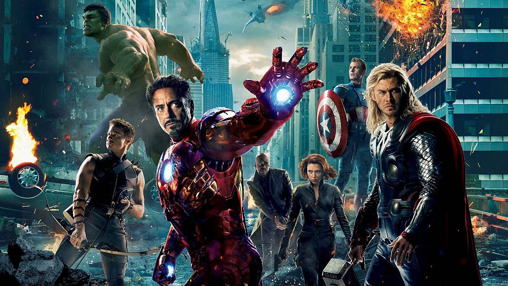 Avengers (2012).
Marvel Studio uvádí "Marvelovské mstitele" - super hrdinský tým všech dob, který přestaví ikonické super hrdiny - Iron Mana (Robert Downey Jr.), Neuvěřitelného Hulka, Thora, Captaina Americu, Hawkeye a Black Widow. Když se objeví nečekaný nepřítel, který ohrožuje světovou bezpečnost a bezpečí , Nick Fury, ředitel mezinárodní mírové agentury známé také jako S.H.I.E.L.D., zjistí, že potřebuje tým, aby odvrátil světovou katastrofu. Začíná provádět nábor po celém světě.