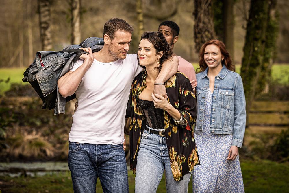 Sam Heughan – oblíbený skotský horal ze seriálu Cizinka potěší své fanynky v britském seriálu Pokušení odvedle