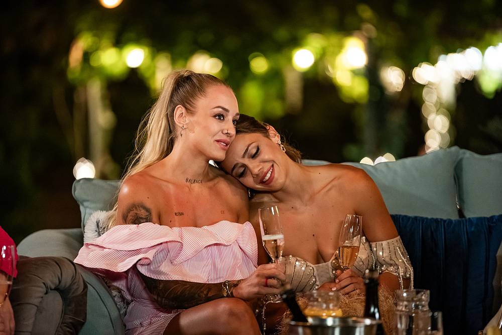 Bachelor Česko: Janovo líbání jako na běžícím pásu je pro diváky nechutné. Ty mladé ženy by měly vědět, co se děje