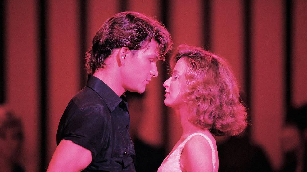 Napjaté vztahy Jennifer Grey a Patricka Swayzeho už před natáčení Hříšného tance málem připravily herce o životní roli