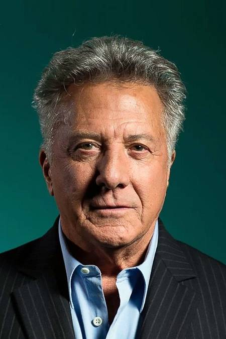 Dustin Lee Hoffman se narodil v Los Angeles v Kalifornii Lillian (Goldové) a Harrymu Hoffmanovým, kteří pracovali jako prodavači nábytku a rekvizitáři pro společnost Columbia Pictures. Vyrůstal v židovské rodině (původem z Ukrajiny, Ruska, Polska a Rumunska). Hoffman v roce 1955 absolvoval losangeleskou střední školu a nastoupil na Santa Monica City College, kterou po roce přerušil kvůli špatnému prospěchu. Ještě předtím však absolvoval kurz herectví, protože mu bylo řečeno, že „herectvím nikdo nepropadá“. Nějaké vzdělání získal také na hudební konzervatoři v Los Angeles. Rozhodl se pro herectví, protože nechtěl pracovat ani jít do služby. Dva roky se vzdělával v divadle The Pasadena Playhouse. 
Proslavil se řadou obtížných rolí, například zmrzačeného pouličního podvodníka ve filmu Půlnoční kovboj (1969), herce předstírajícího ženu ve filmu Tootsie (1982), autistu ve filmu Rain Man (1988) nebo kapitána piráta ve filmu Hook (1991).
Má pověst člověka, s nímž je obtížné pracovat kvůli jeho perfekcionistickému přístupu.
Výhra Oscara 2, nominace na Oscara 5.
Další vítězství 54.
Další nominace 46.