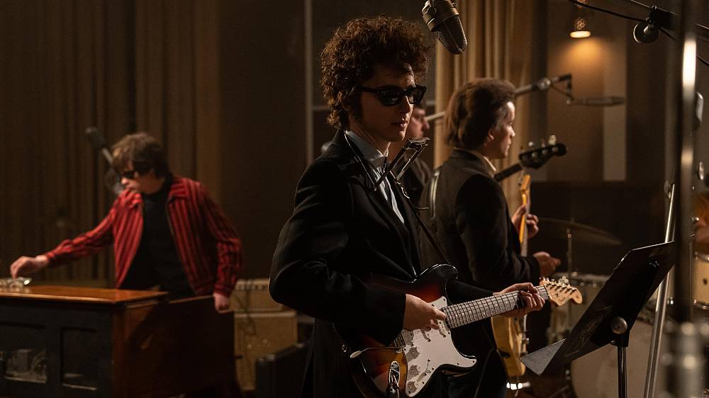 Děj filmu Bob Dylan: Úplně neznámý se odehrává na začátku 60. let na newyorské hudební scéně, která byla v té době centrem kulturního dění.