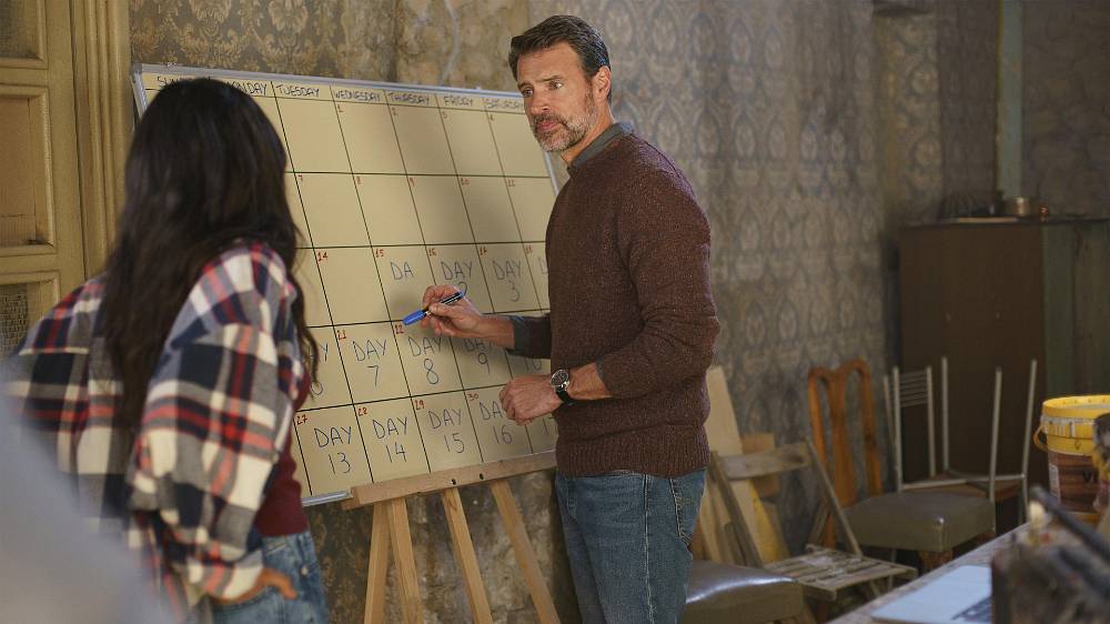 Film La Dolce Villa je romantická komedie o podnikateli Ericovi, který přijíždí do Itálie, aby zabránil dceři Olivii investovat do renovace vily. Postupně se ale zamiluje do starostky Francescy.