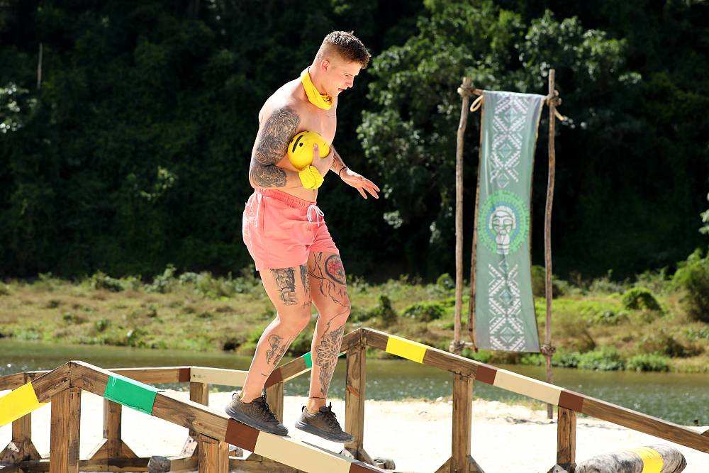 (EMBARGO Nepublikovat) Bachelor Česko: Lucie krade rande a hraje divadlo, jak ji všichni ubližují