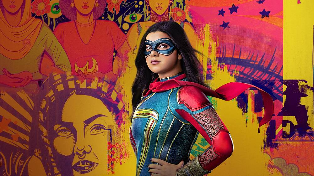 Sci-Fi & Fantasy, Action & Adventure, Komedie. Seriál Ms. Marvel od Marvel Studios je původní seriál, který sleduje příhody Kamaly Khanové, náctileté americké muslimky vyrůstající v Jersey City. Je to zapálená pařanka a spisovatelka fan-fiction, která má přebujelou fantazii – obzvláště ve spojení s Captain Marvel. Kamala má ovšem pocit, že ve škole ani doma příliš nezapadá... tedy dokud neobdrží schopnosti jako hrdinové, k nimž vzhlíží. Život se superschopnostmi je přece lepší, ne?