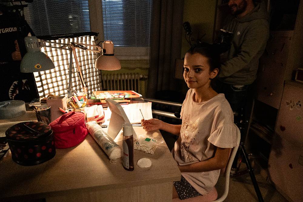 Jedna rodina: Dvě osamělá srdce se sladí, Karel si musí přiznat drsnou pravdu a Tereza jásá