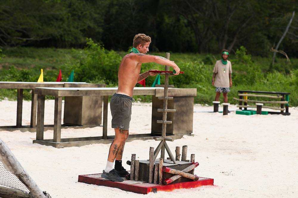 Survivor 2025: Po 50 dnech už zábrany padají. Pája odložil jediný kus oblečení a Michal na 3 vteřiny skočil na Natálii