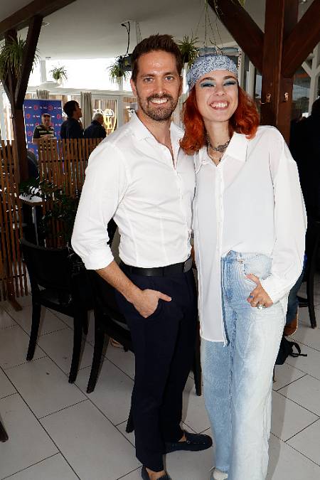 O tom, jak je těžké nezkusit být hercem, když má člověk v rodokmenu jména jako Hlaváčová a Munzar, něco ví Anna Dvořáková