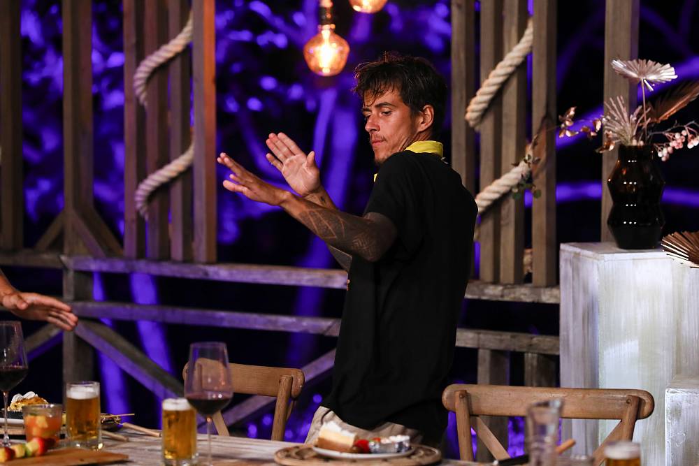 Survivor 2025: Kmeny se promíchávají, hráči mění tváře a kamery stále prosazují křiváka Michala