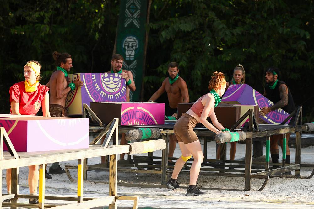 Survivor 2025: Kmeny se promíchávají, hráči mění tváře a kamery stále prosazují křiváka Michala