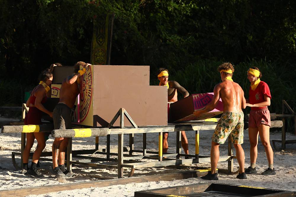 Survivor 2025: Kmeny se promíchávají, hráči mění tváře a kamery stále prosazují křiváka Michala