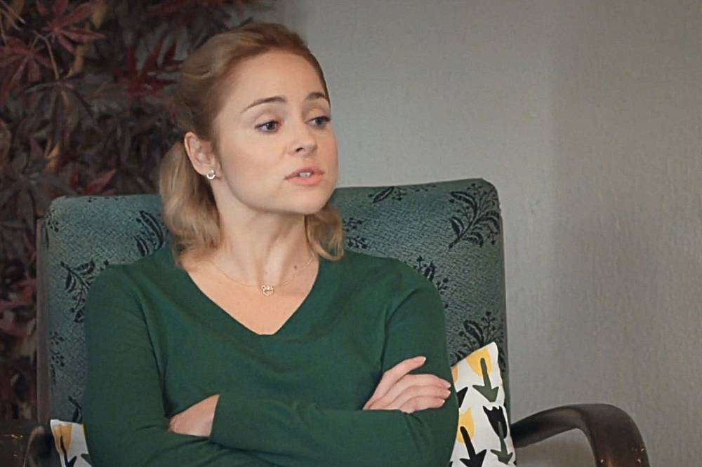 Drbárna ze Strání – Kamarádi: Lucie dostala padáka. Olí si není jistý, zda mu nebude škodit
