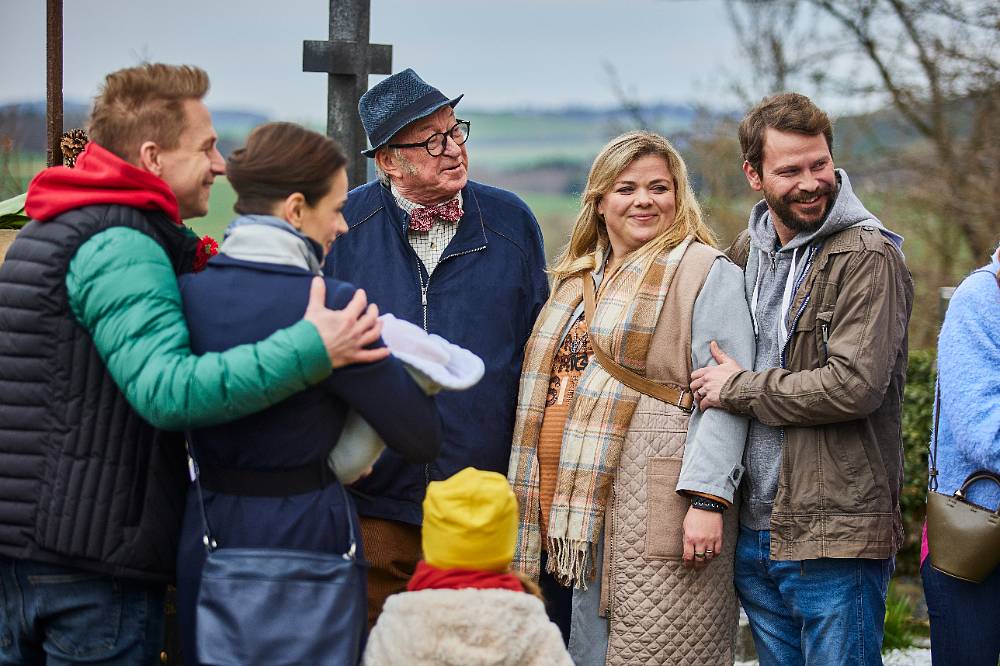 Nový český film Milion od scenáristy seriálu Vyprávěj, bude zábavnou formou zvyšovat porodnost