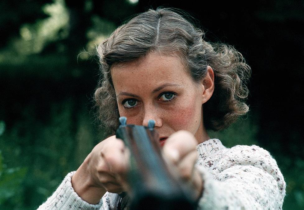 Orel přistál: Válečný film u diváků uspěl, ale scenárista i hlavní hrdina pomluvili režiséra, který točil jen pro peníze