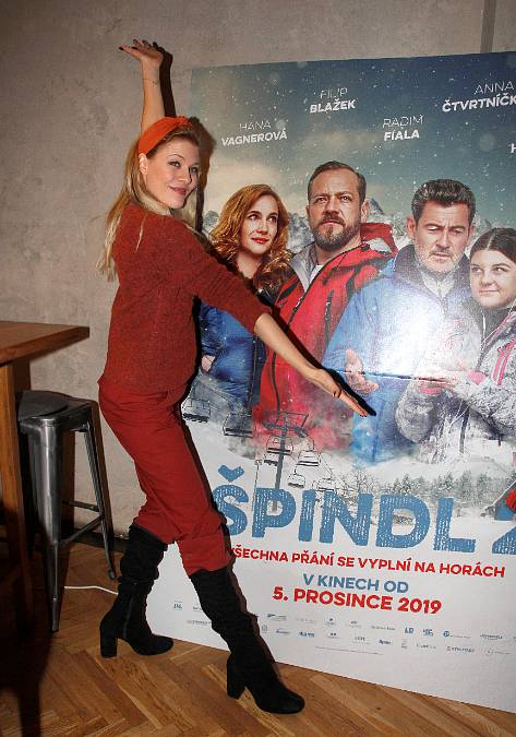 Hříšná mrcha a pletichářka z Kamarádů se stala maminkou