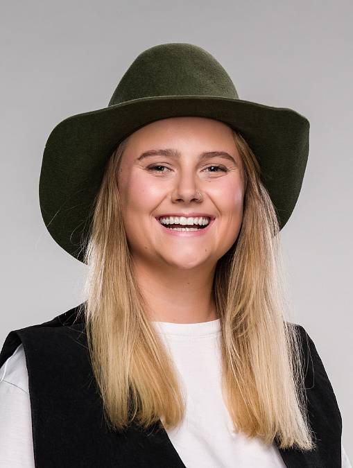 Další fraška s titulkem reality show je tady. Bude se farmařit – slovenská Farma se nechytila, tak proč si neudělat českou