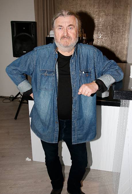 Dnes poklidný stařík, před léty hudebník, malíř a recesista, kterému hrozilo tříleté vězení – to je Ringo