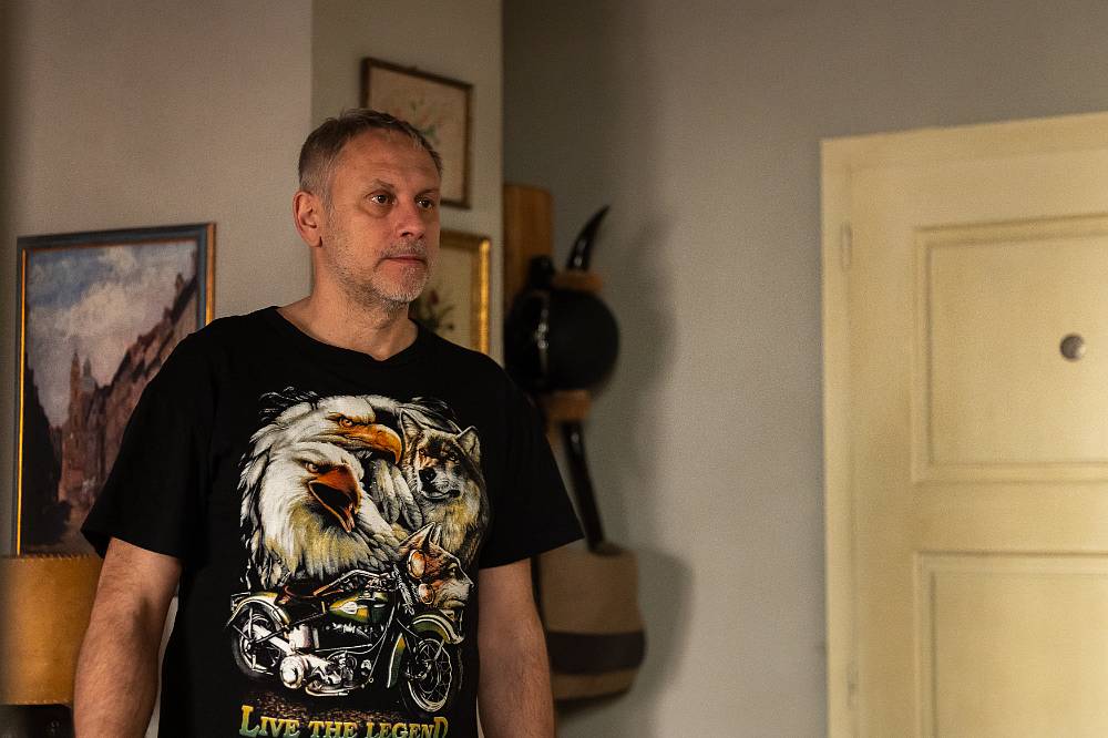 Jedna rodina: Ester se lekla minulosti a Filip teď neví, co dál. Vašek řeší problém výpovědí a Martina to odnese