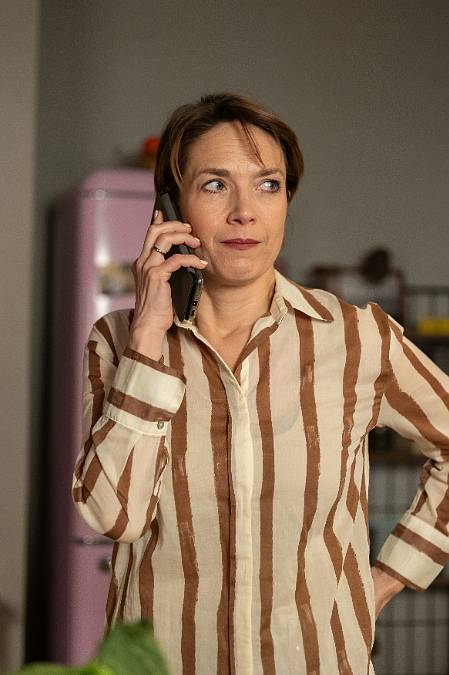 Jedna rodina: Ester se lekla minulosti a Filip teď neví, co dál. Vašek řeší problém výpovědí a Martina to odnese