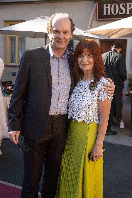 Ulice: Anička, Bára a Pavel