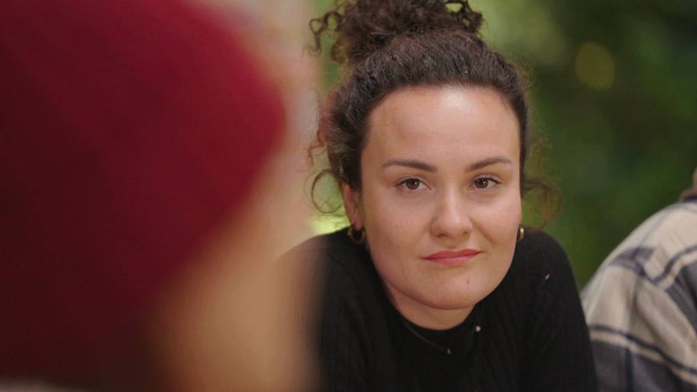 Veve z Farmy chtěla tanga, dostala gaťky po babičce. A všichni by si přáli mlhu, když se šel Luboš koupat