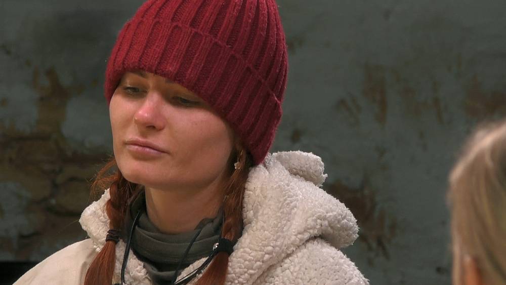 Veve z Farmy chtěla tanga, dostala gaťky po babičce. A všichni by si přáli mlhu, když se šel Luboš koupat