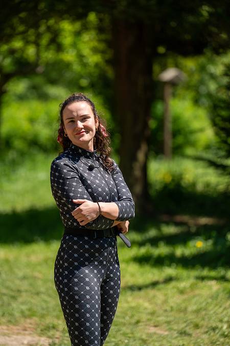 Veve z Farmy chtěla tanga, dostala gaťky po babičce. A všichni by si přáli mlhu, když se šel Luboš koupat