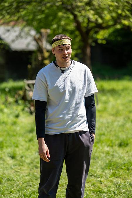 Veve z Farmy chtěla tanga, dostala gaťky po babičce. A všichni by si přáli mlhu, když se šel Luboš koupat