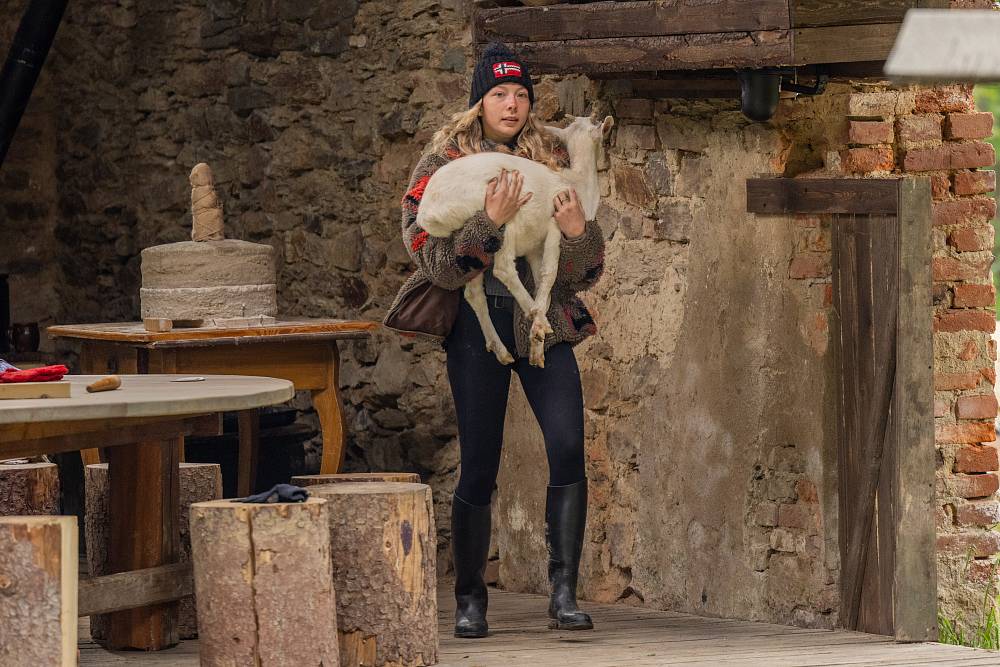 Trojlístek oblíbenců na Farmě už je jasný. Ani Sandra nebo Kateřina však nedosahují Lubošovi úrovně