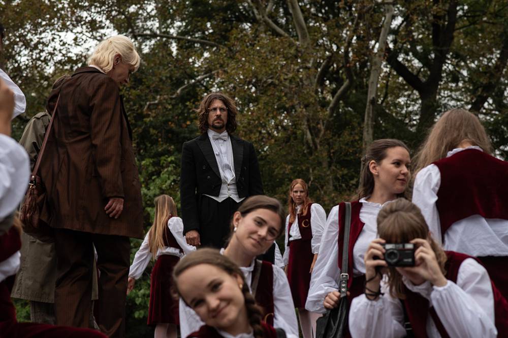 Nový film Sbormistr: Dívčí sbor, třináctiletá hrdinka a tabu, která se stále bojíme otevírat