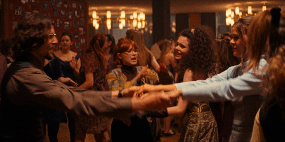 Nový film Sbormistr: Dívčí sbor, třináctiletá hrdinka a tabu, která se stále bojíme otevírat