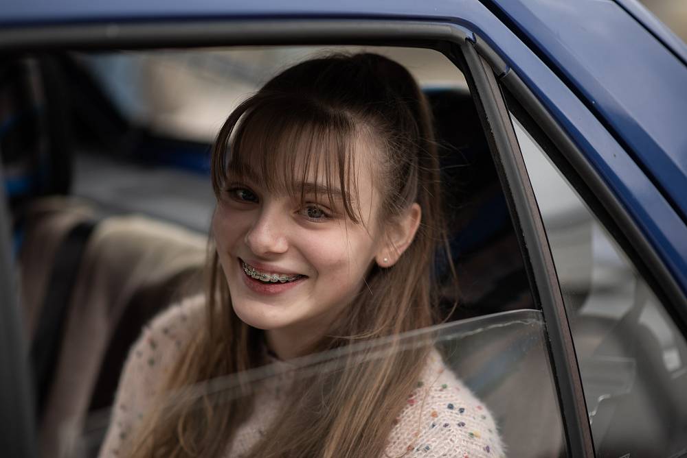 Nový film Sbormistr: Dívčí sbor, třináctiletá hrdinka a tabu, která se stále bojíme otevírat