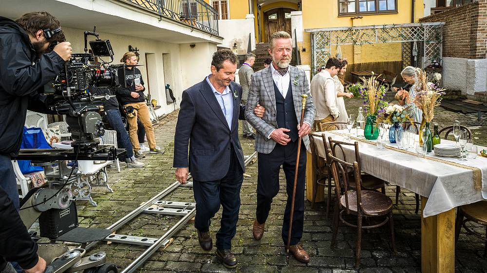 Romantika, která má duši: Novinka Moře na dvoře míří přímo na srdce