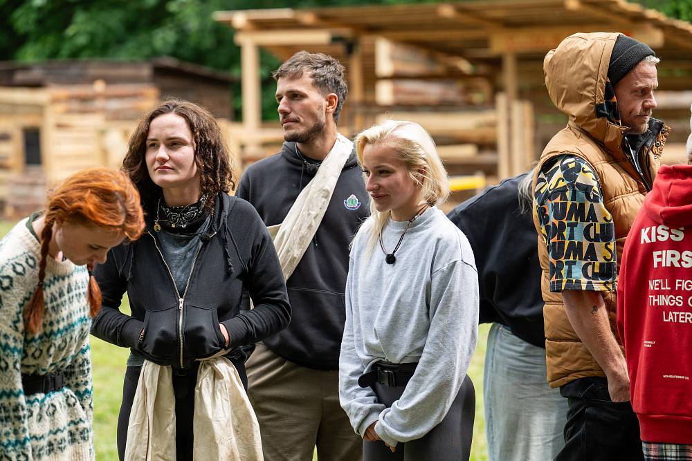 Kamery své dvě oblíbenkyně na Farmě nespustí z očí, ty navíc hrají před ostatními jen divadlo