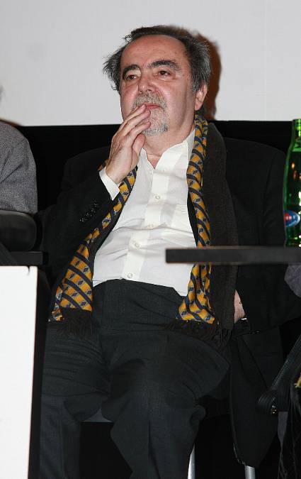 Na svět přišel jako Július, ale nakonec z něj byl Dušan a o iluze přišel dříve, než jeho Básníci