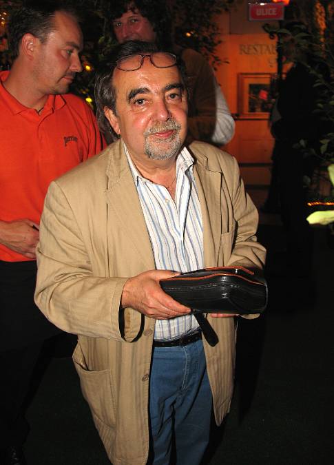 Na svět přišel jako Július, ale nakonec z něj byl Dušan a o iluze přišel dříve, než jeho Básníci