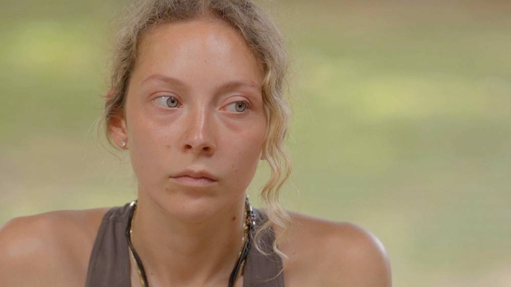 Mary se z duelu nevykroutila. Godla lapil slepici, ale asi nepochopil, že odměna mu nezacinká hned v kapse