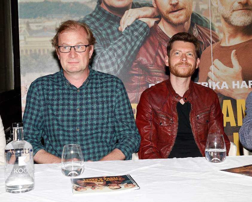 Film, kde se svlékne David Švehlík, Martin Hofmann i Hynek Čermák
