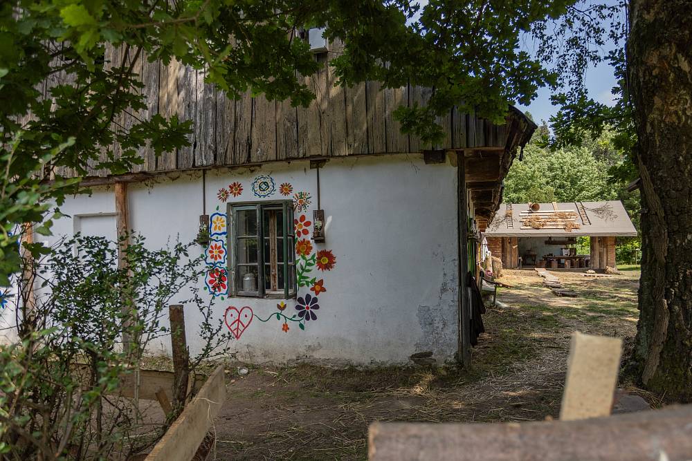 Chlubila se, že se Veve zbaví jediným sfouknutím, nakonec z Farmy odchází Mary