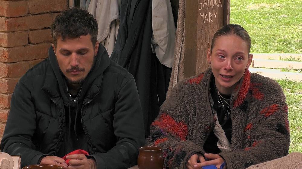 Na farmu dorazil známý kuchař a „celebrity“. Veve půjde opět spát do lesa