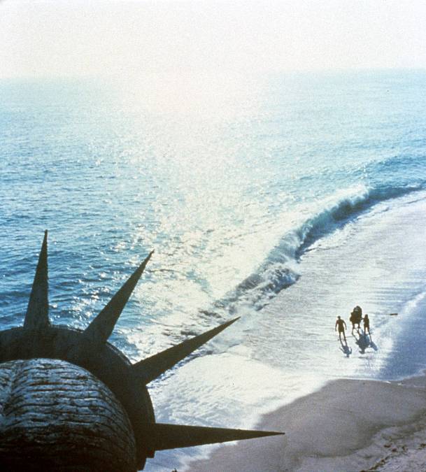 Charlton Heston ve filmu plném nezapomenutelných obrazů a syrově provokativních myšlenek