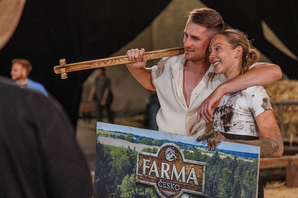 Farma Česko má svou vítězku. Pro jedny plačka, pro druhé sympatická holka, co si výhru zaslouží