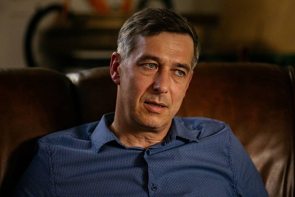 V DNA je pravda: To hlásá podzimní seriálová novinka Bratři a sestry od Radka Bajgara a Mirky Zlatníkové